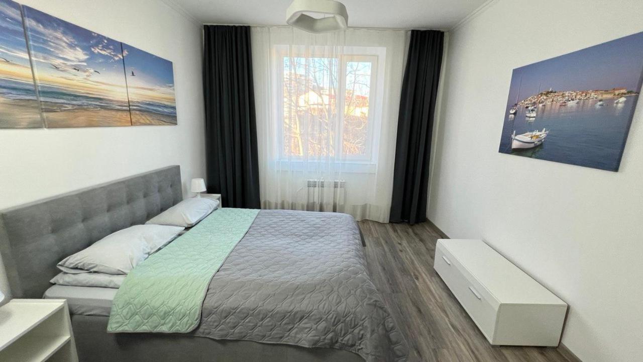Grey & White Apart Vinnytsia Exterior foto